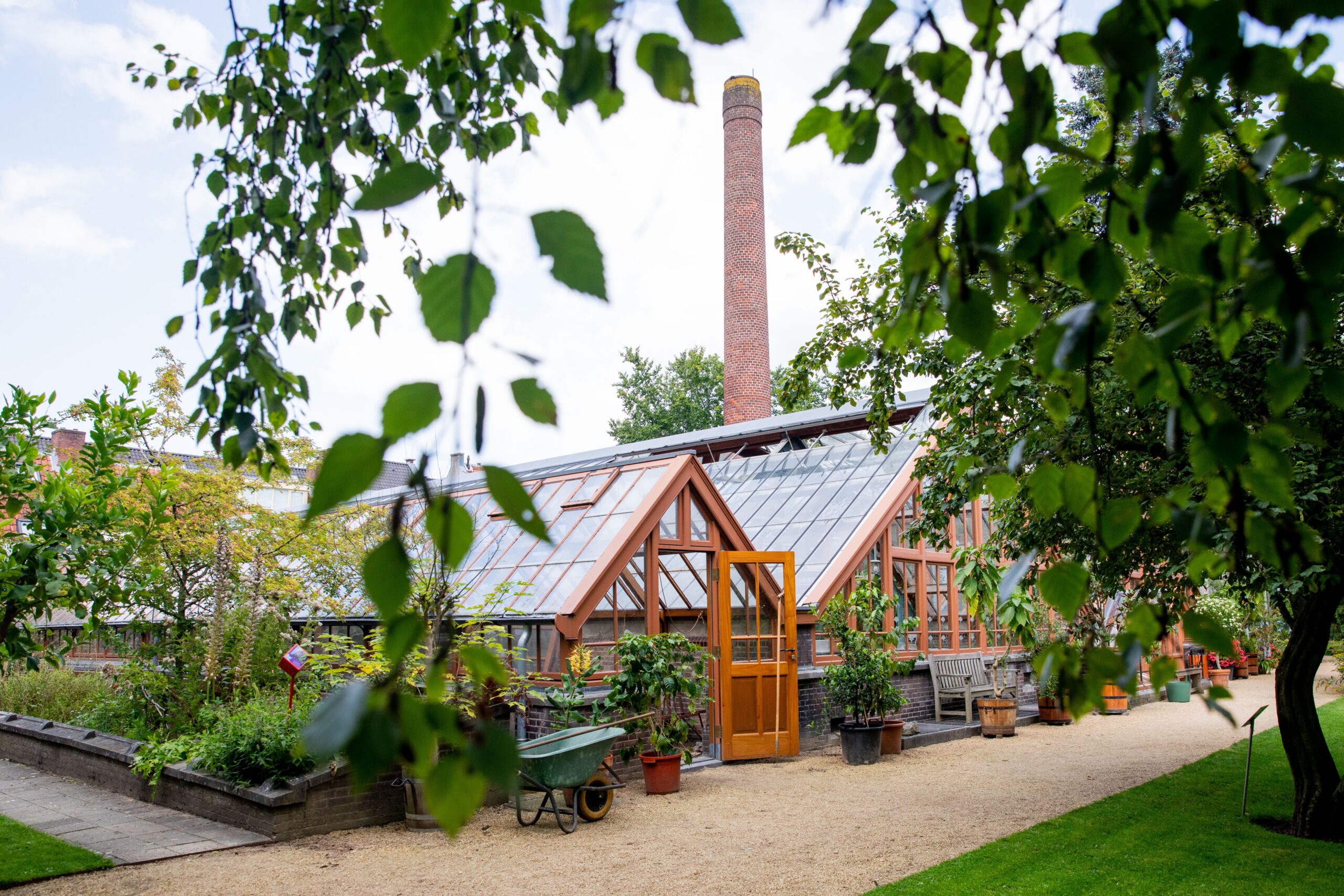 Historische kassen in de Oude Hortus